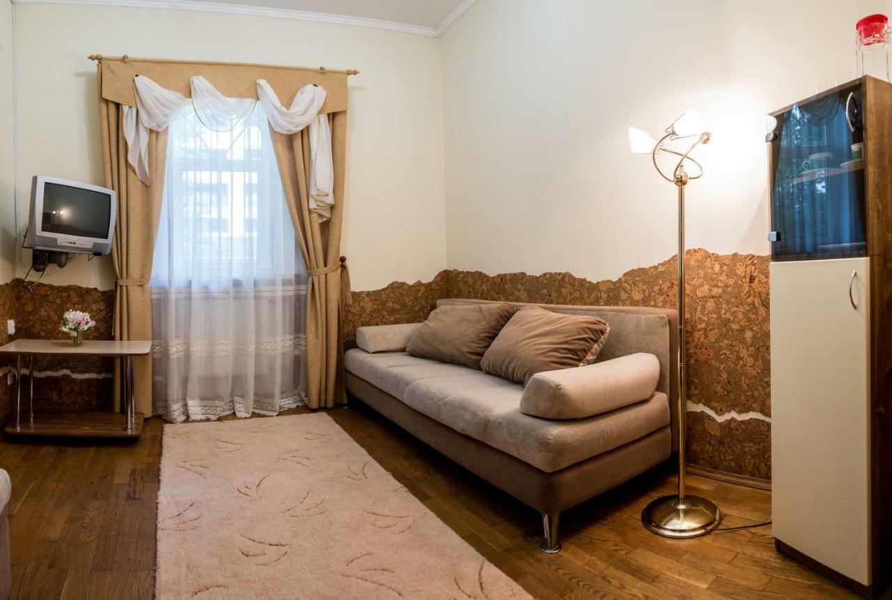 Villa Viktoriya Hotel Truskavets Exterior photo